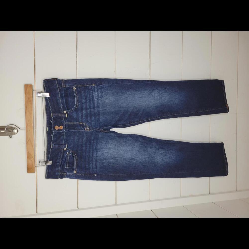 American Eagle Outfitters Blue Ankle Jeans